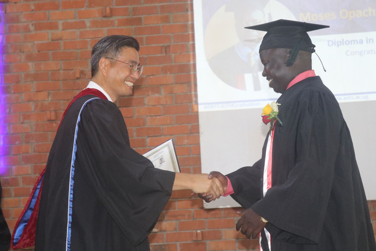 ANTS Celebrates the Graduation of 18 Students at the 30th Graduation Ceremony