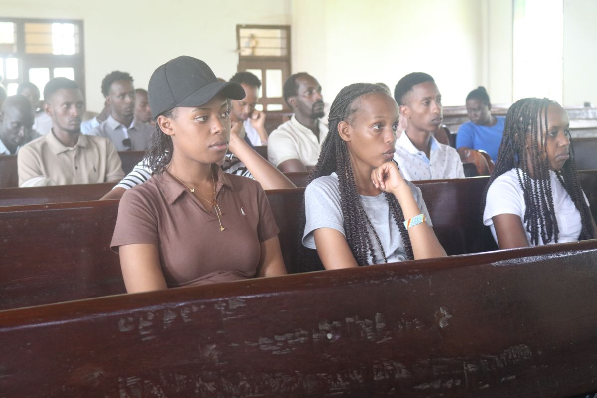 38 Students Successfully Complete ANTS ESL Course