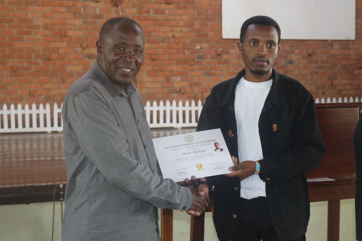38 Students Successfully Complete ANTS ESL Course