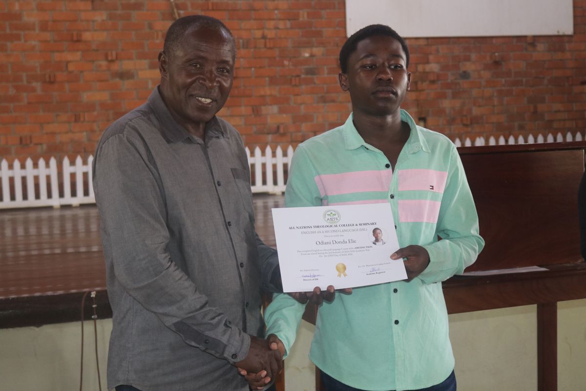 38 Students Successfully Complete ANTS ESL Course