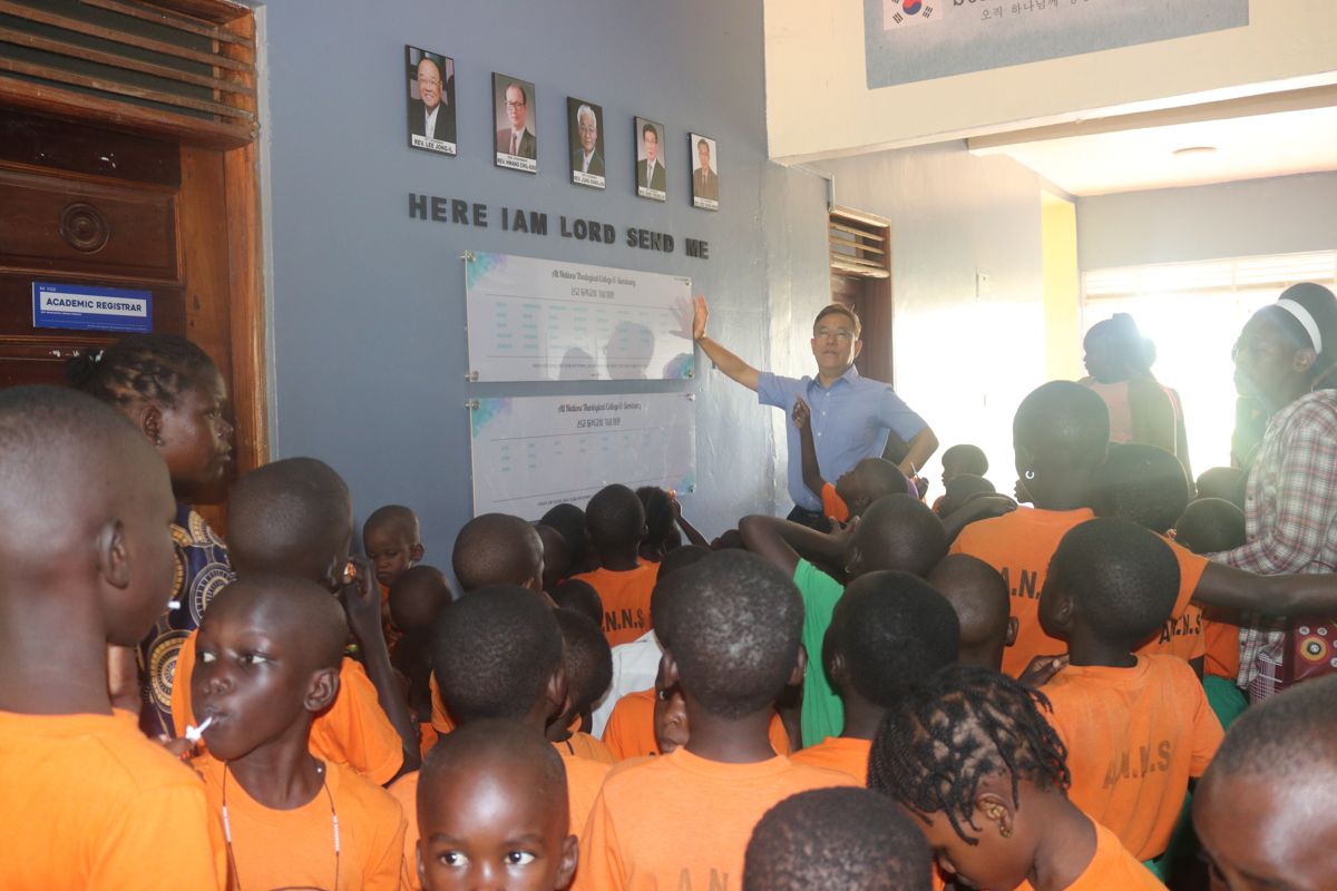 All Nations Nursery School Visits ANTS for an Educational Campus Tour