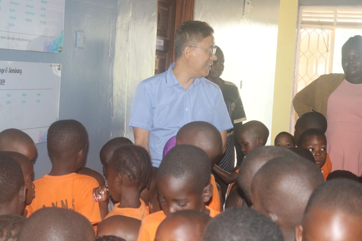 All Nations Nursery School Visits ANTS for an Educational Campus Tour